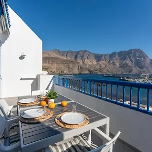 White&blue House Agaete (Gran Canaria)